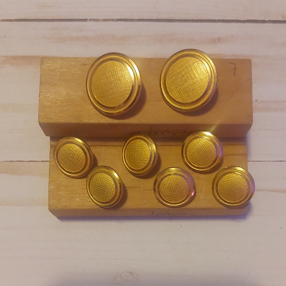 Gold Button Set - Picture 1 of 4